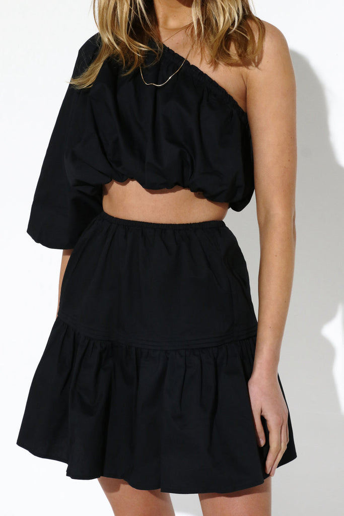 Nixie Crop